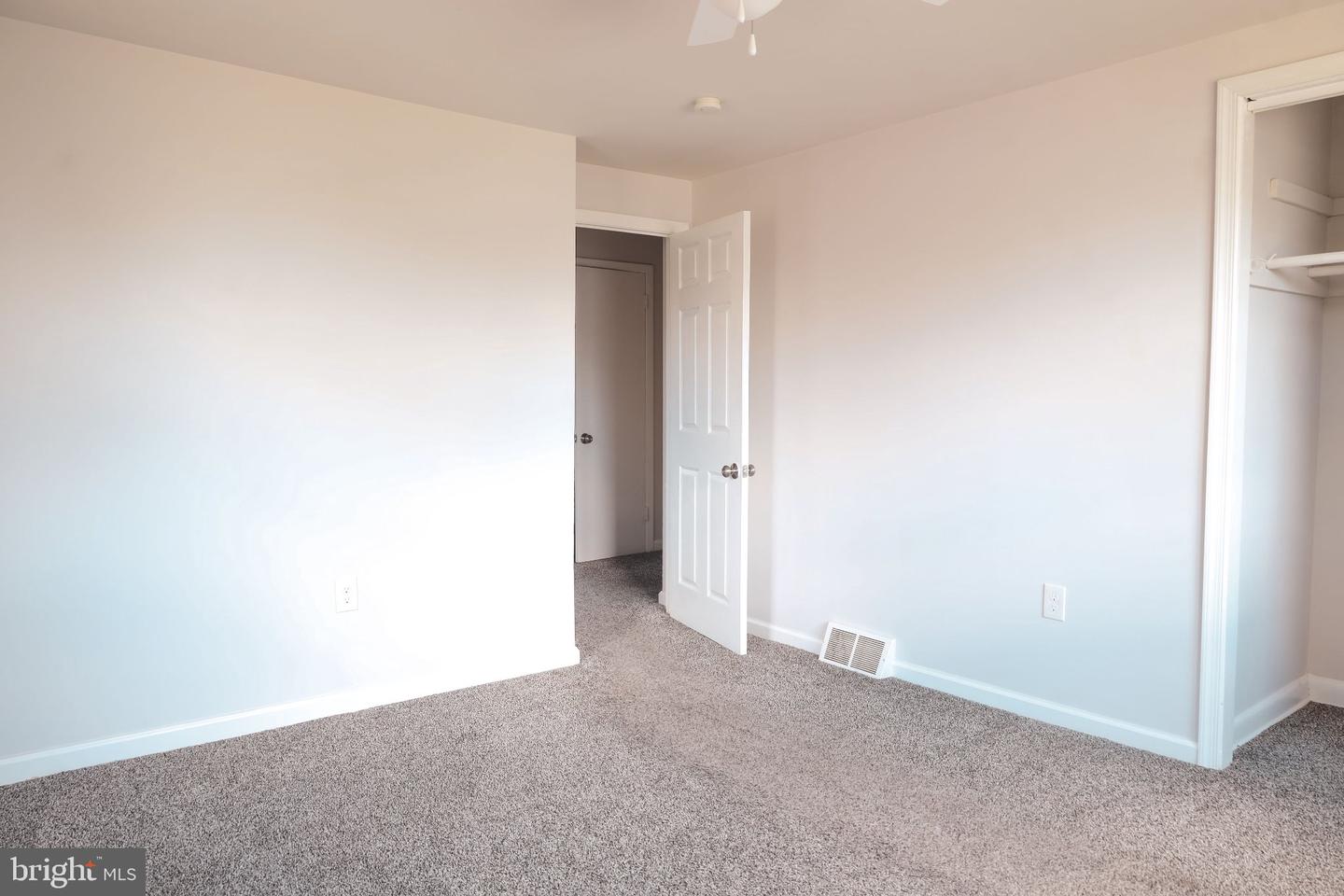 1134 Woodland Ave Property Photo 10