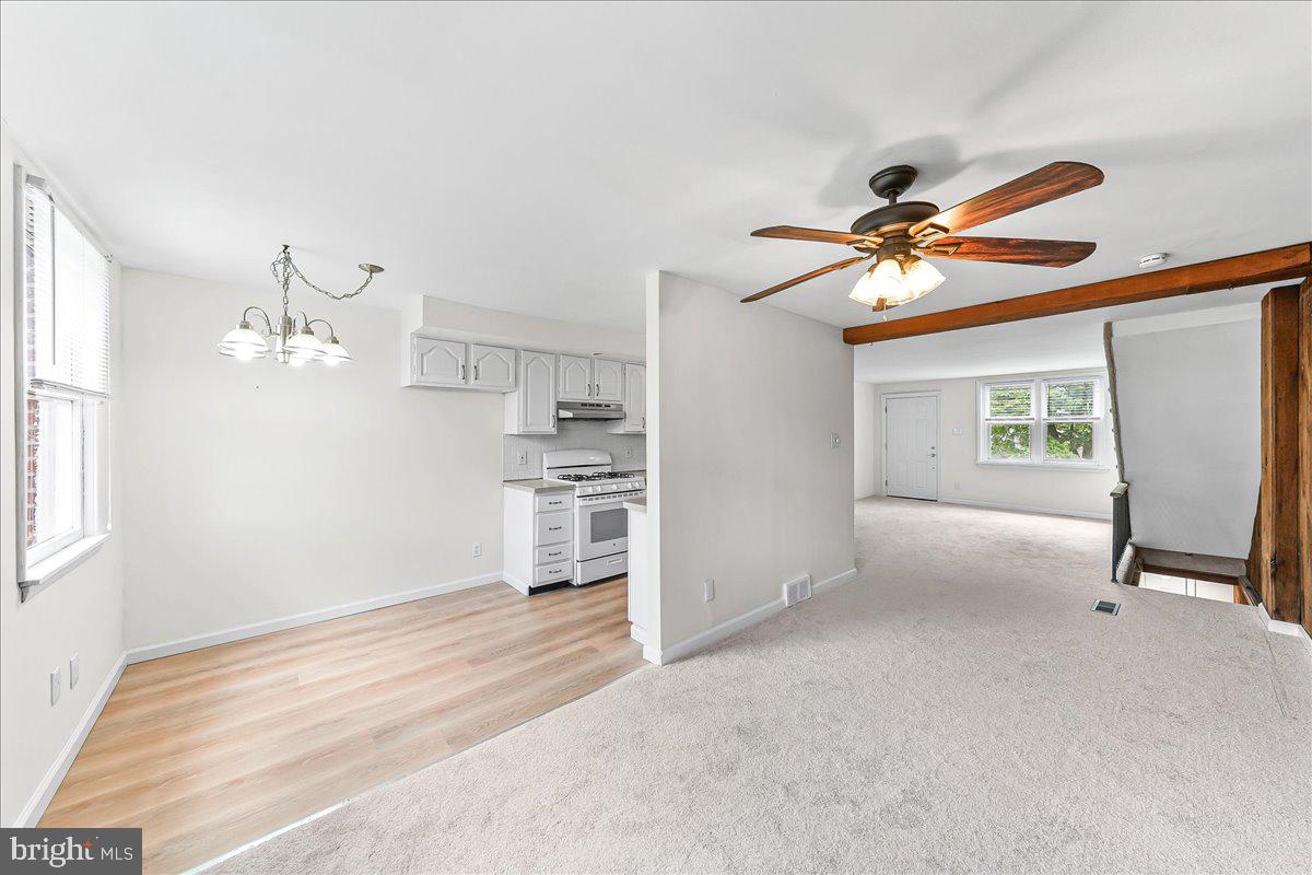 5205 Westbrook Dr Property Photo 5