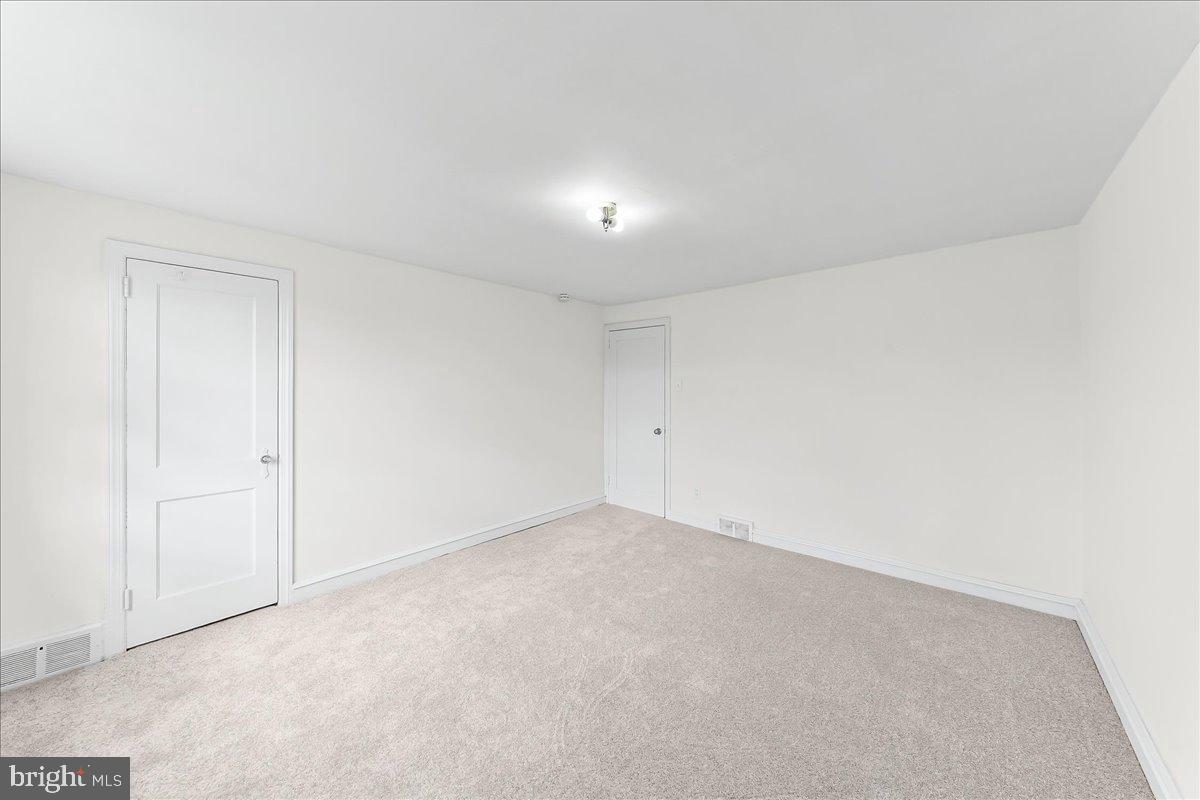 5205 Westbrook Dr Property Photo 13
