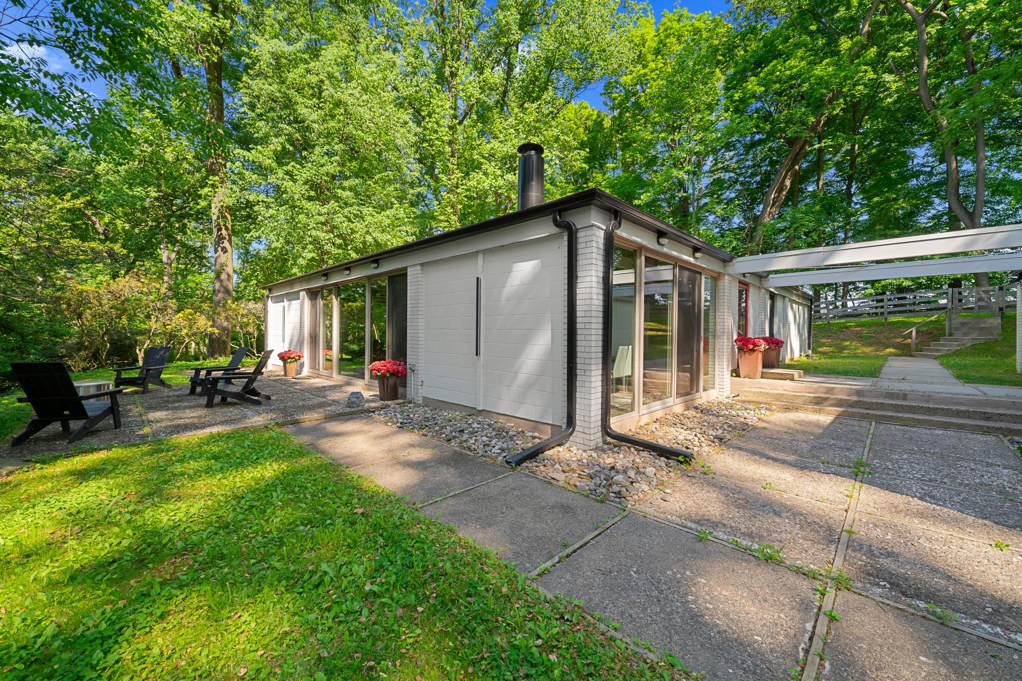 3705 Darby Rd Property Photo 6