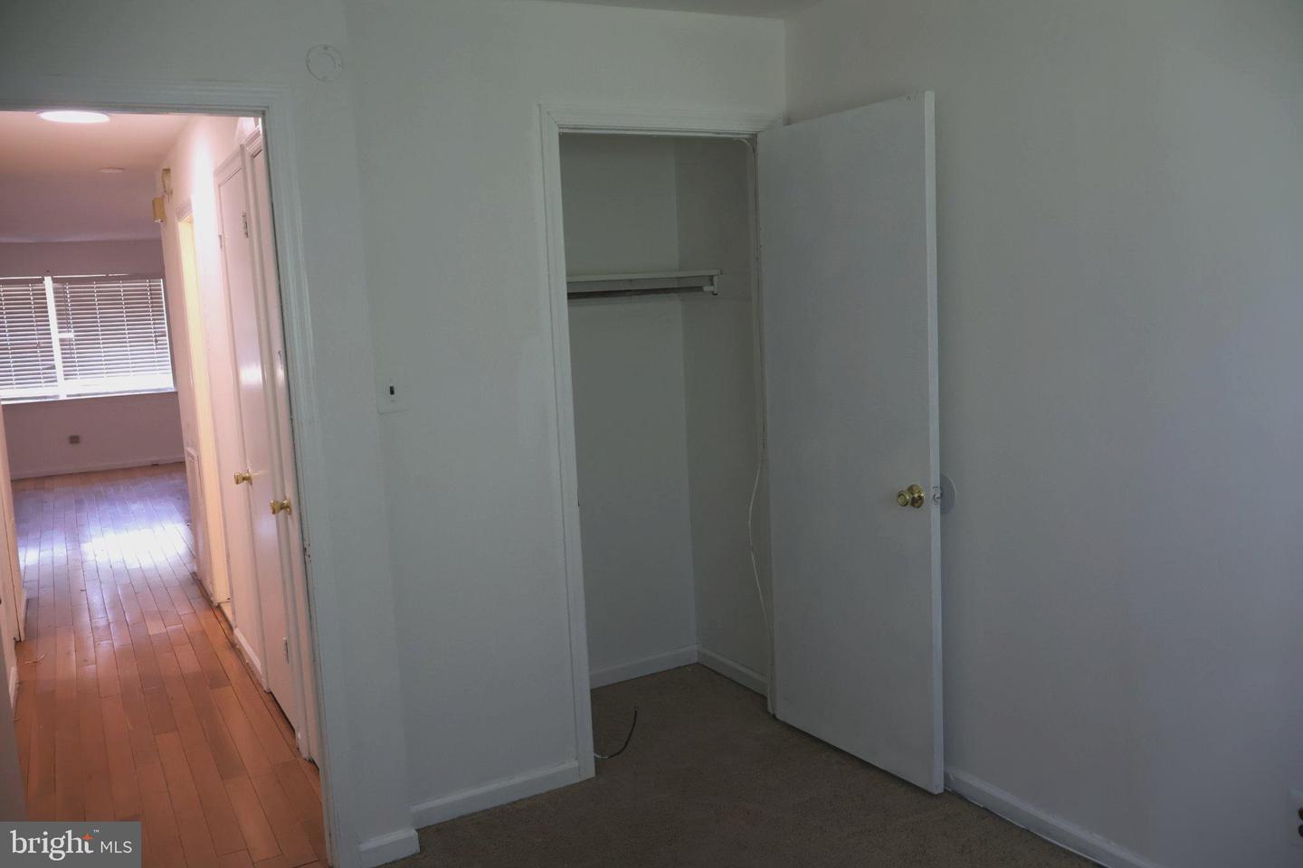 601 Country Ln Property Photo 12