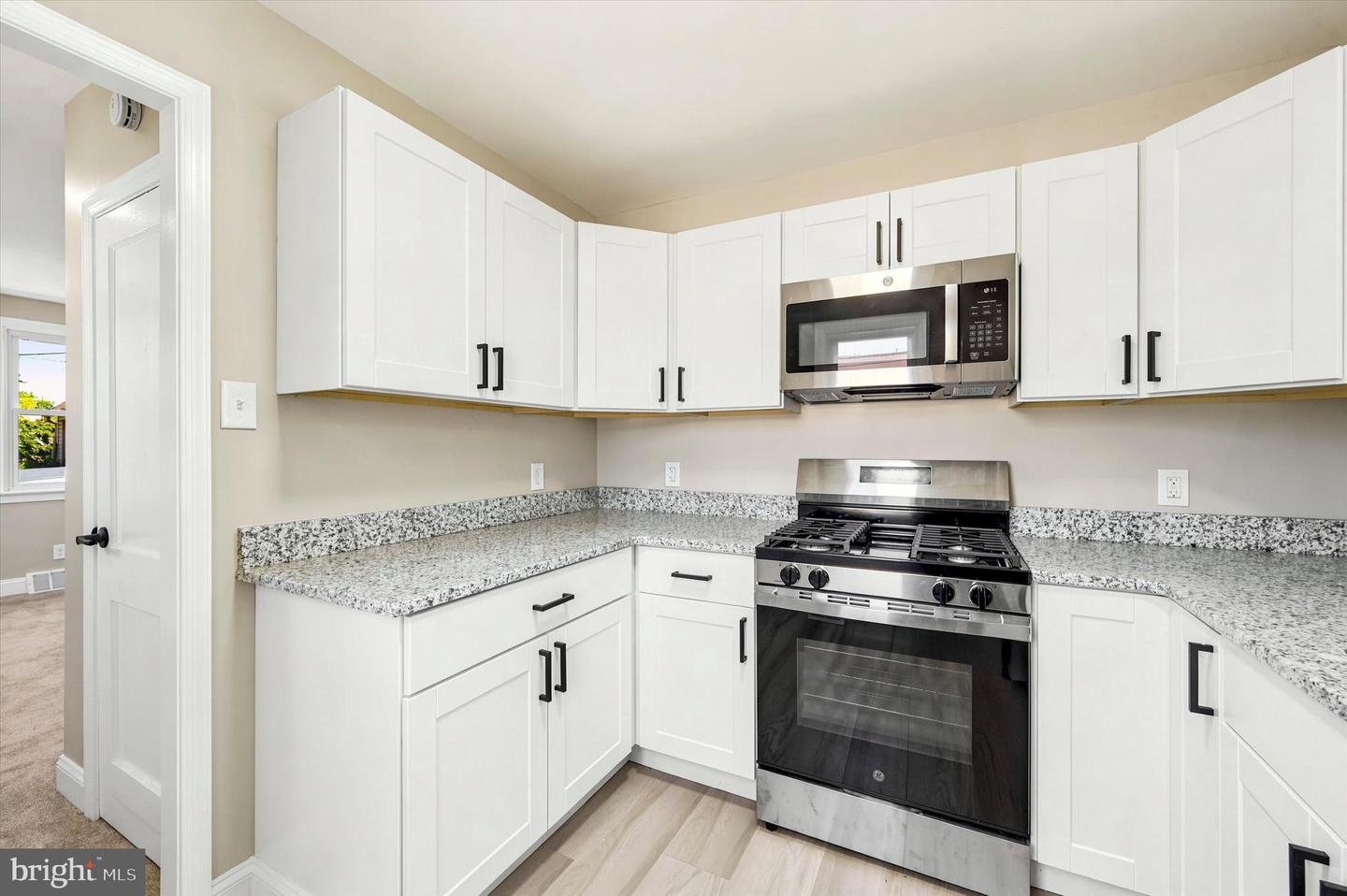 1022 Lawnton Ter Property Photo 11