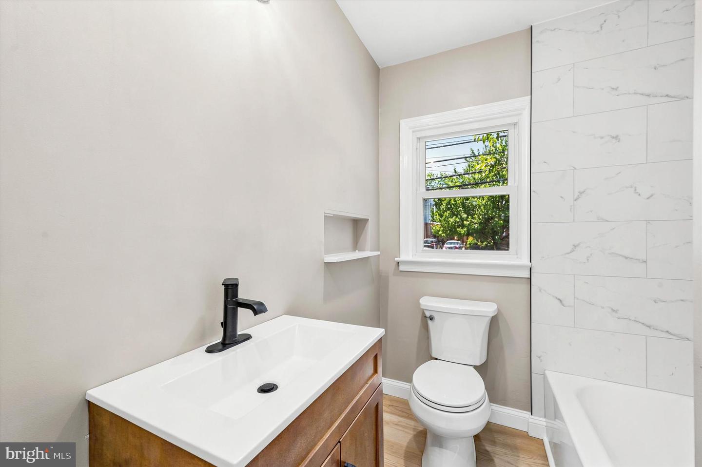 1022 Lawnton Ter Property Photo 16