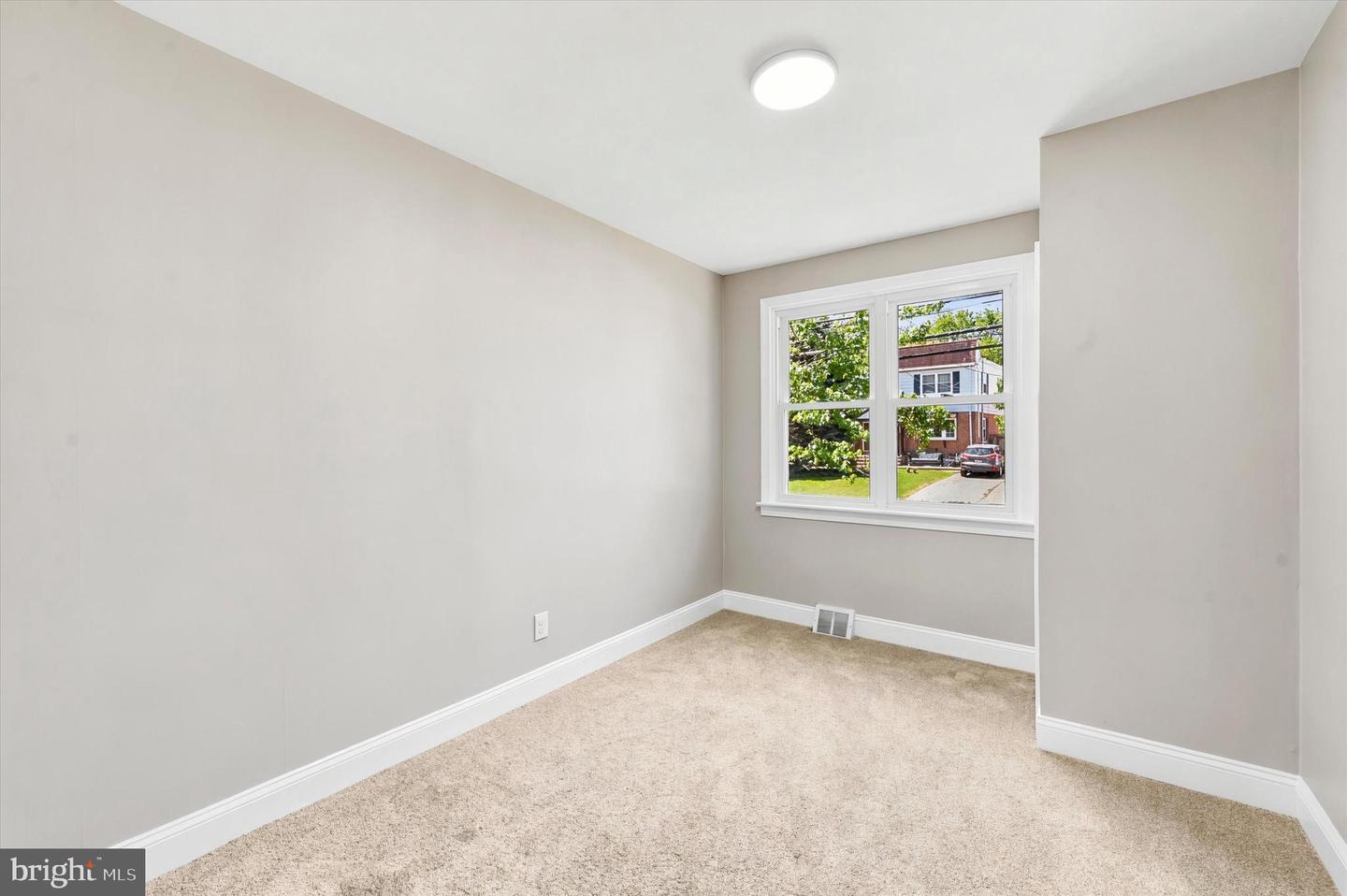 1022 Lawnton Ter Property Photo 18