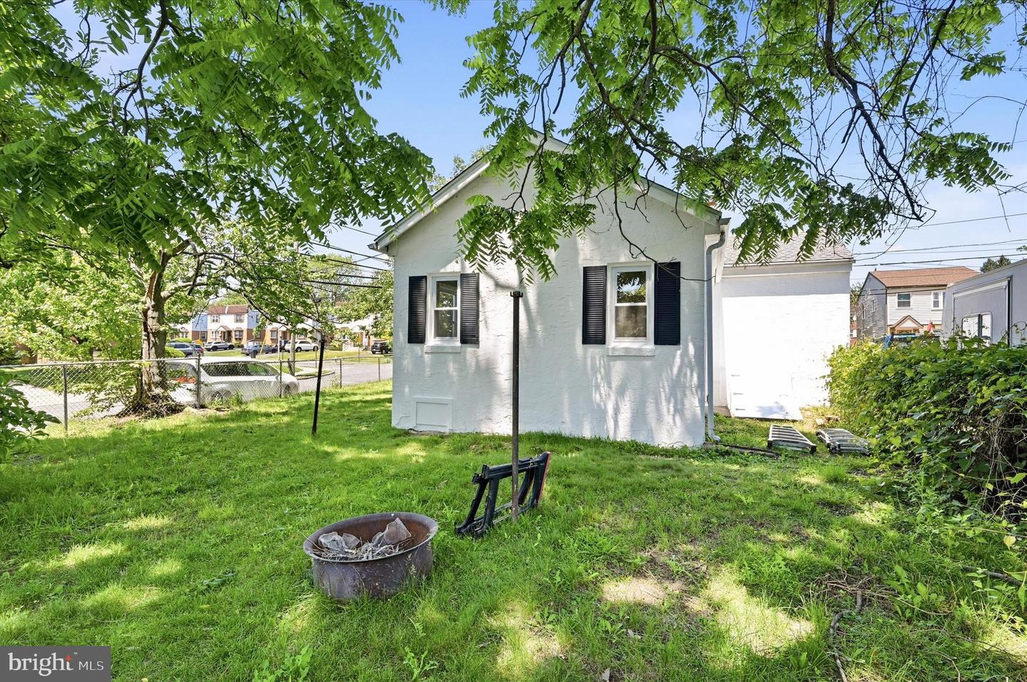 1022 Lawnton Ter Property Photo 28
