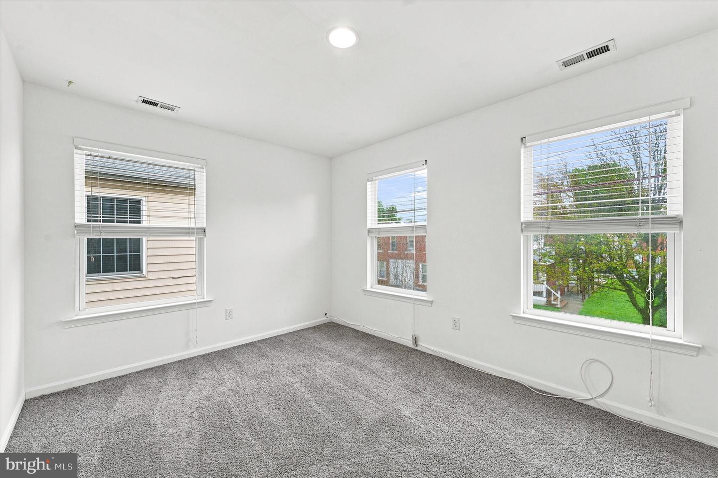 924 Madison St Property Photo 16