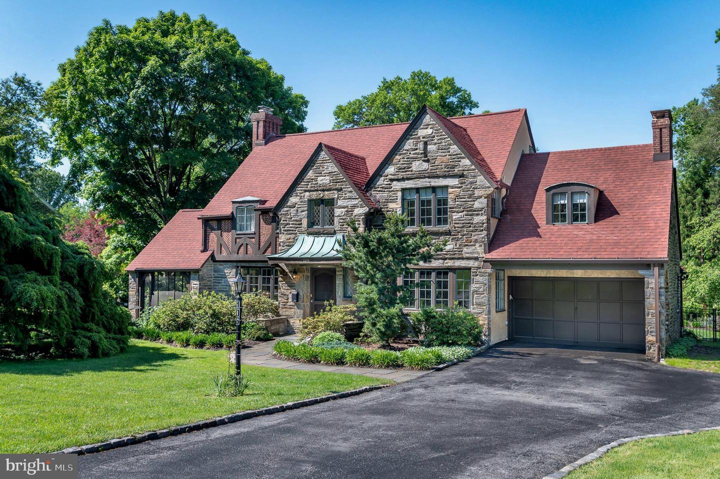 105 STRATFORD RD