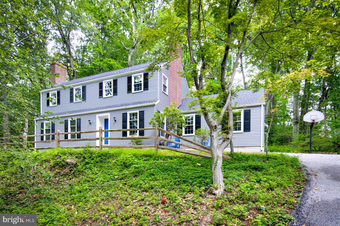 791 Robinhood Rd Property Photo 1