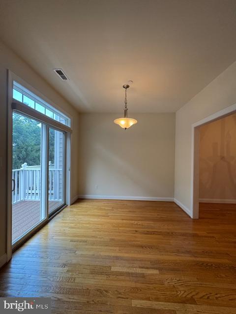 748 Moore Ave Property Photo 17
