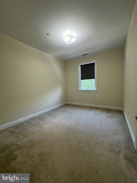 748 Moore Ave Property Photo 28
