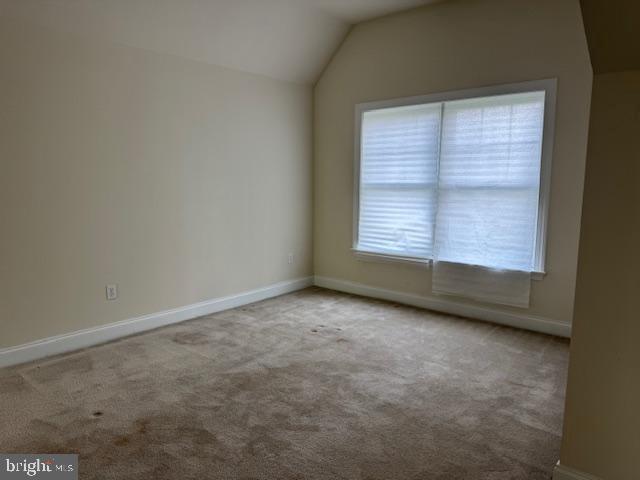 748 Moore Ave Property Photo 32