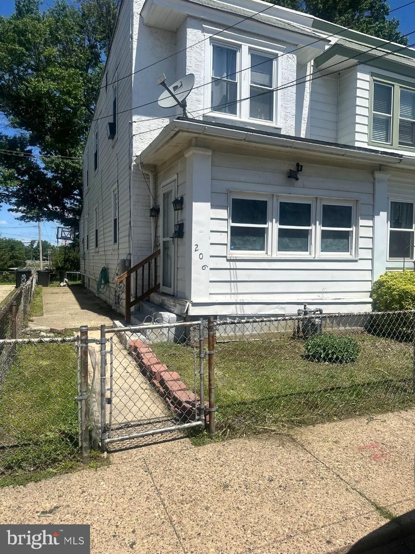 206 Harvey Ave Property Photo 1