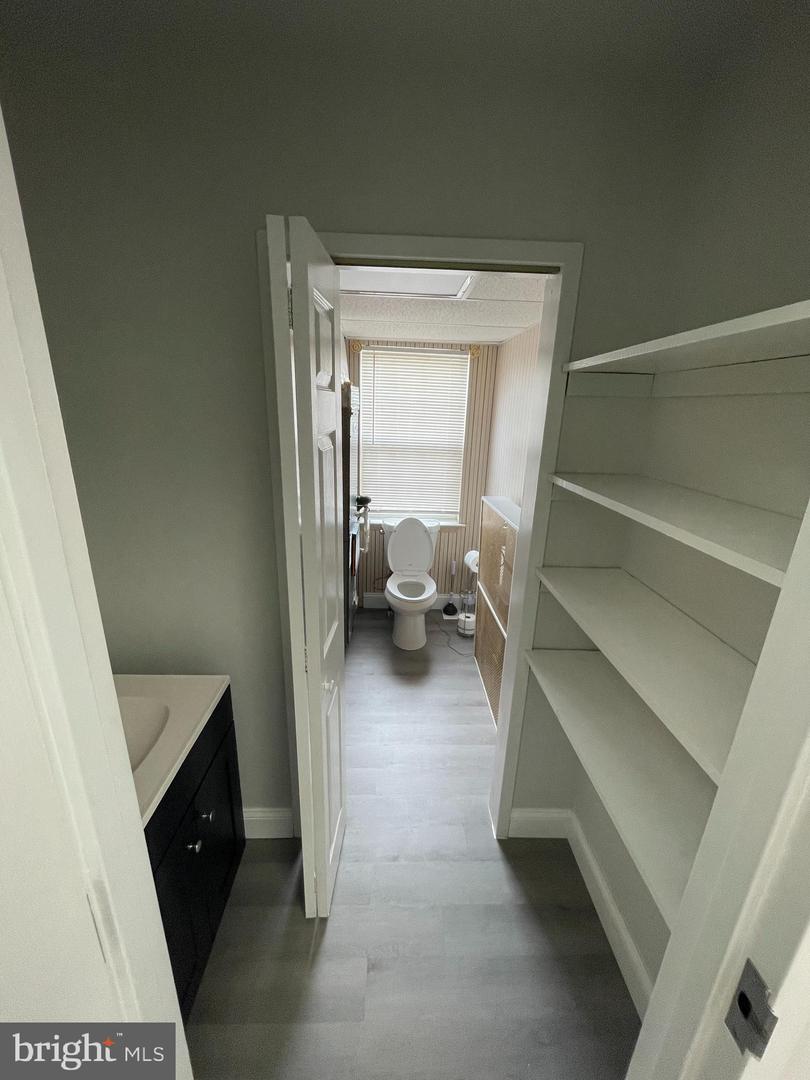 16 Regency Plz #3 Property Photo 3
