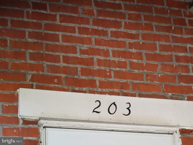 203 Hamilton Ave Property Photo 4