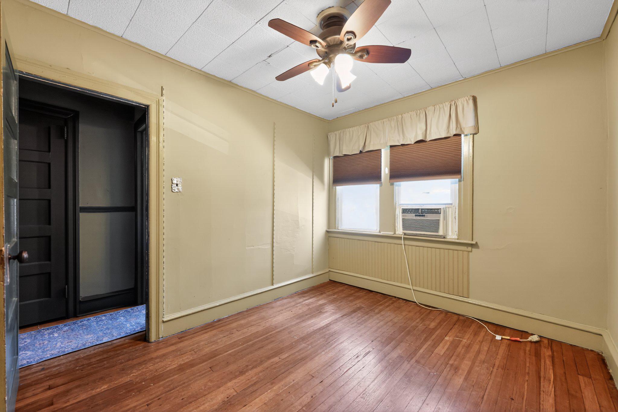 3840 Dennison Ave Property Photo 16
