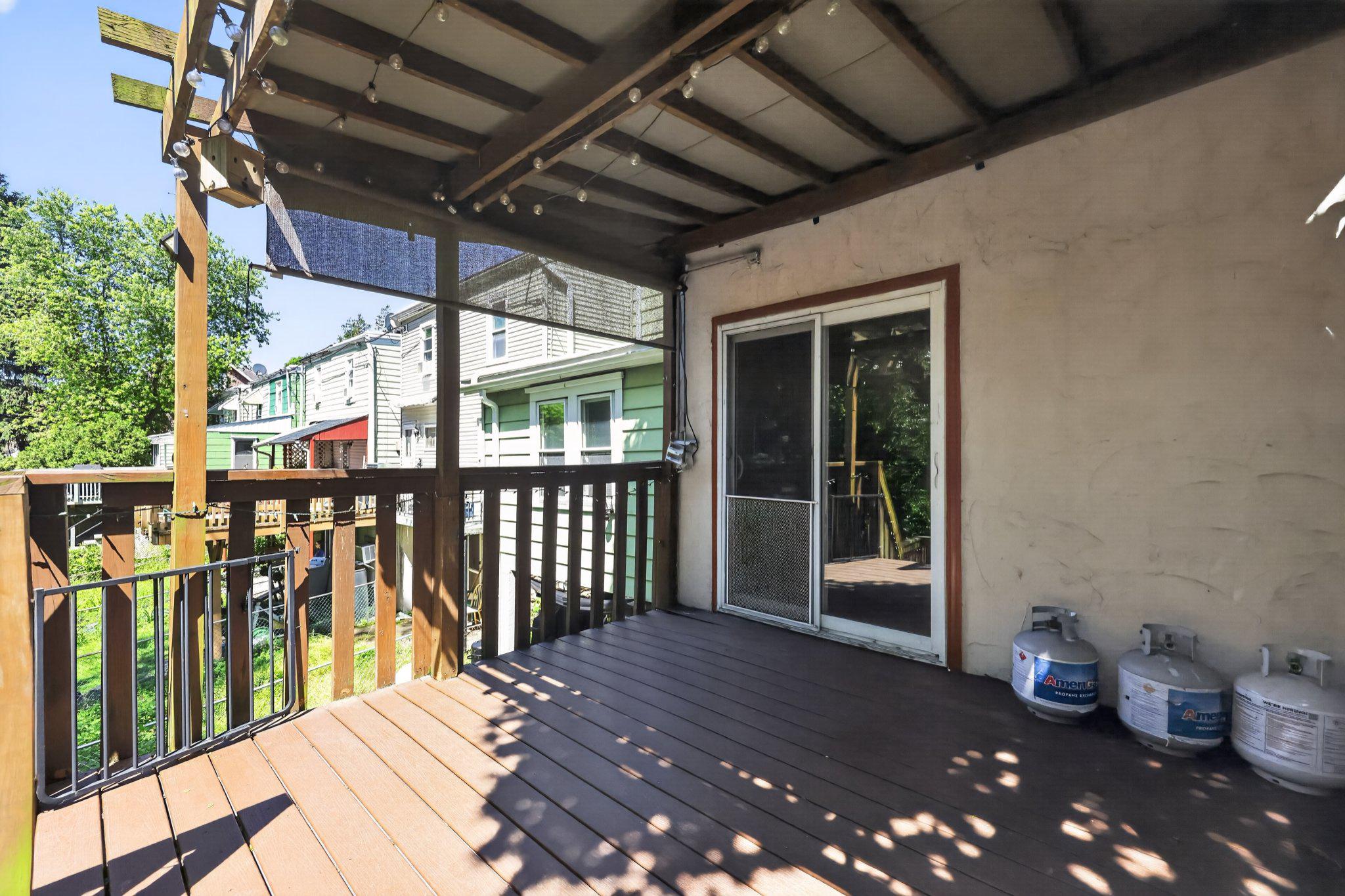 3840 Dennison Ave Property Photo 24