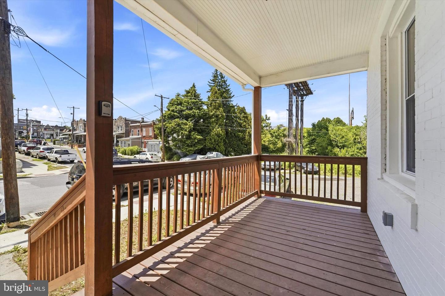 1131 Parker St Property Photo 3