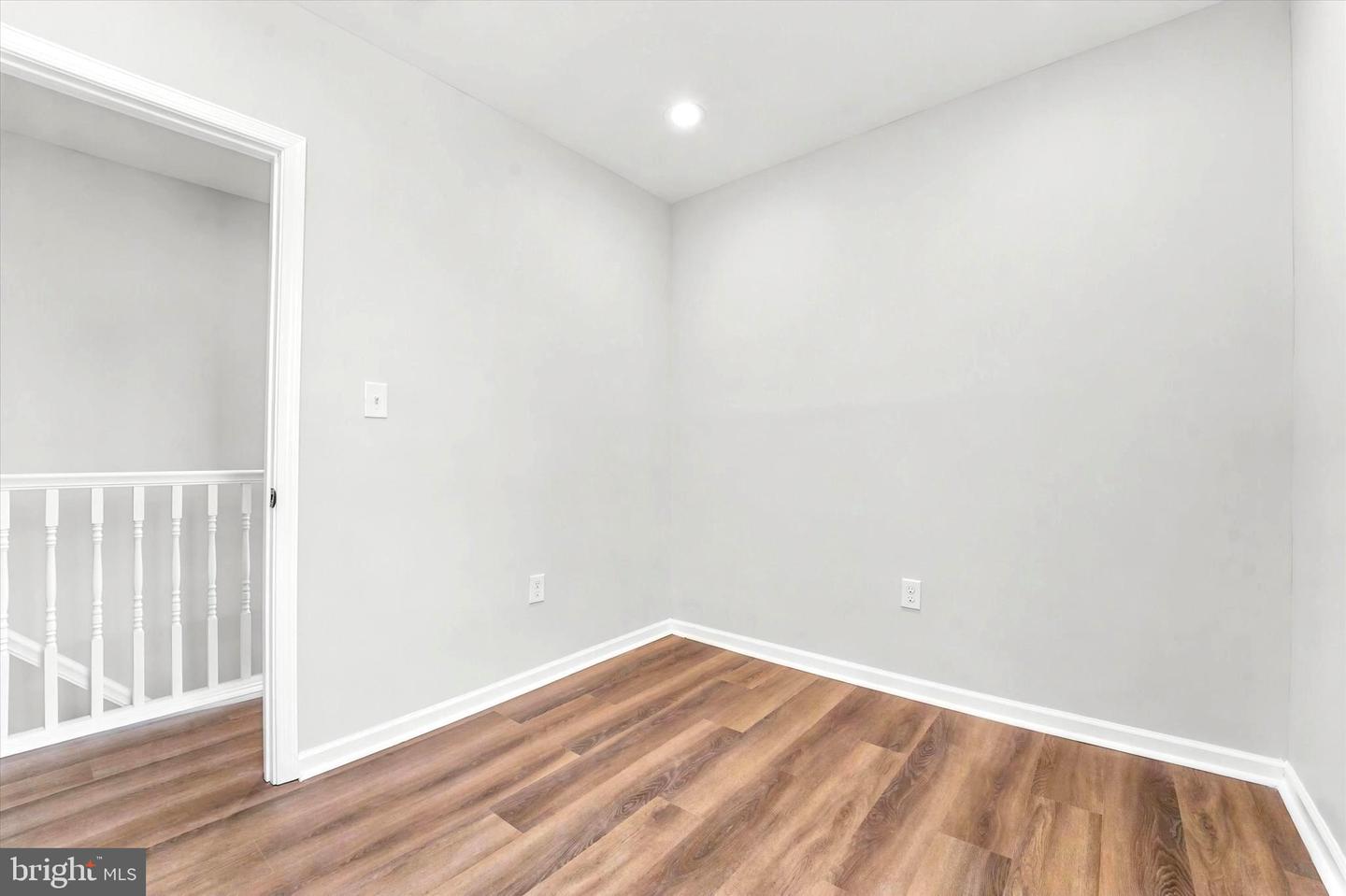1131 Parker St Property Photo 25