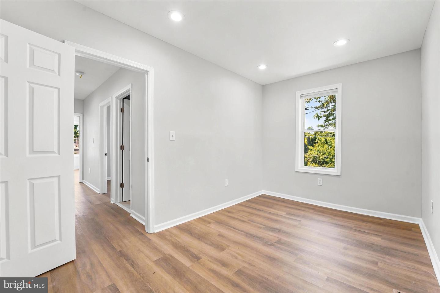 1131 Parker St Property Photo 30