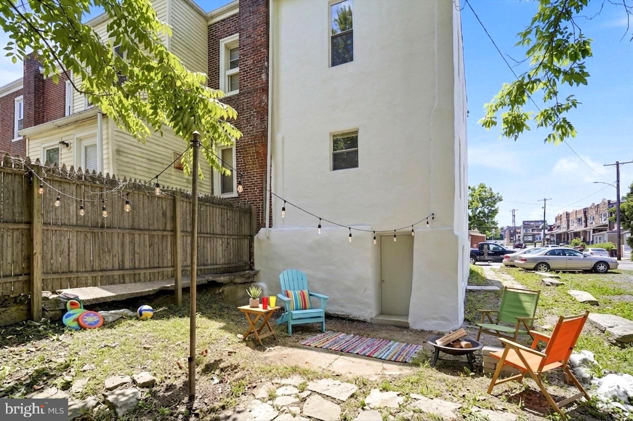 1131 Parker St Property Photo 31