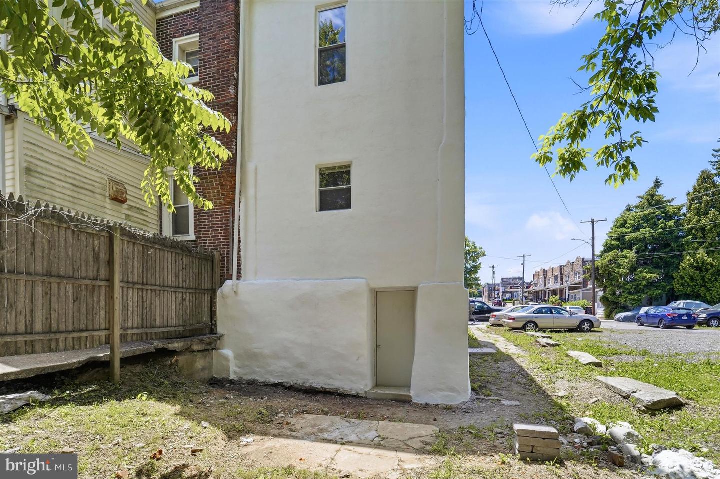1131 Parker St Property Photo 32