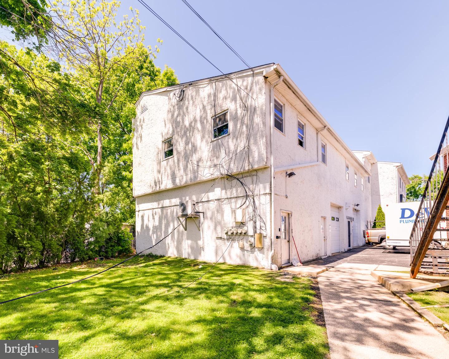 2120 BELLEMEAD AVE Property Photo 1