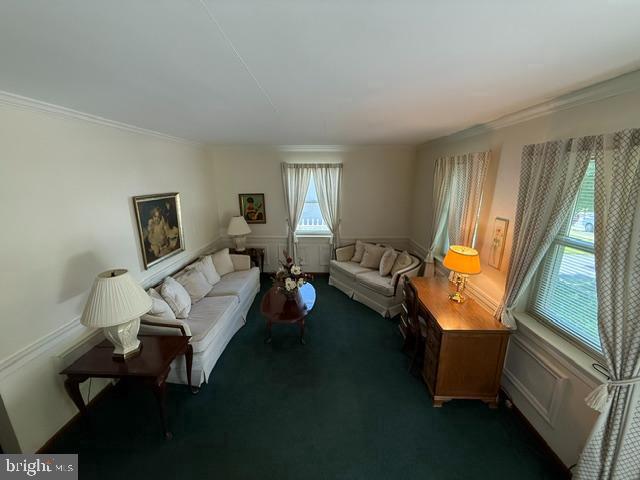 331 E Woodlyn Cir Property Photo 7