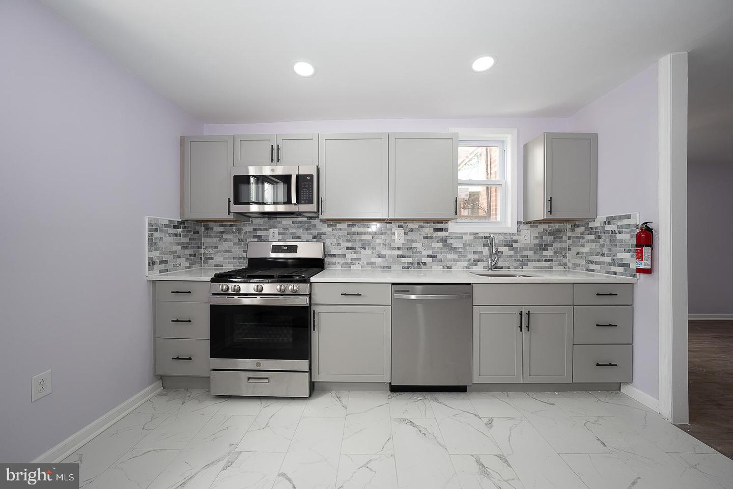 246 Wiltshire Rd Property Photo 8