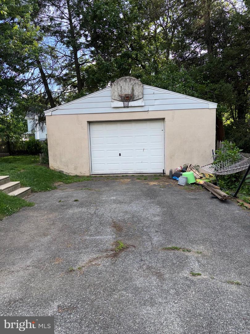 112 E Cooke Ave Property Photo 5