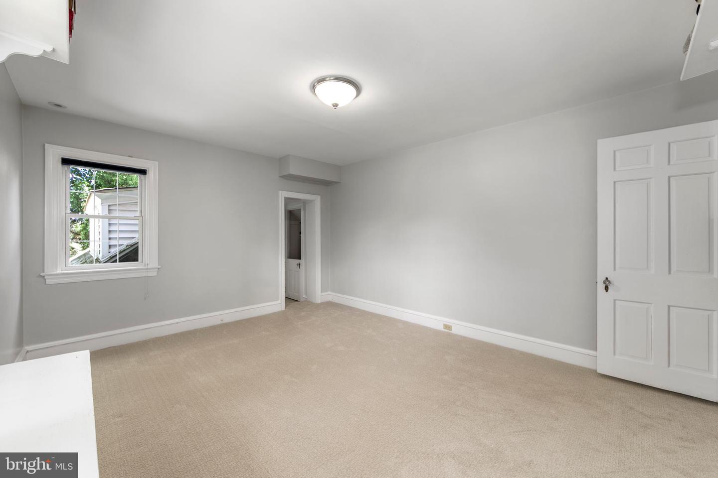 15 Crest Ln Property Photo 37