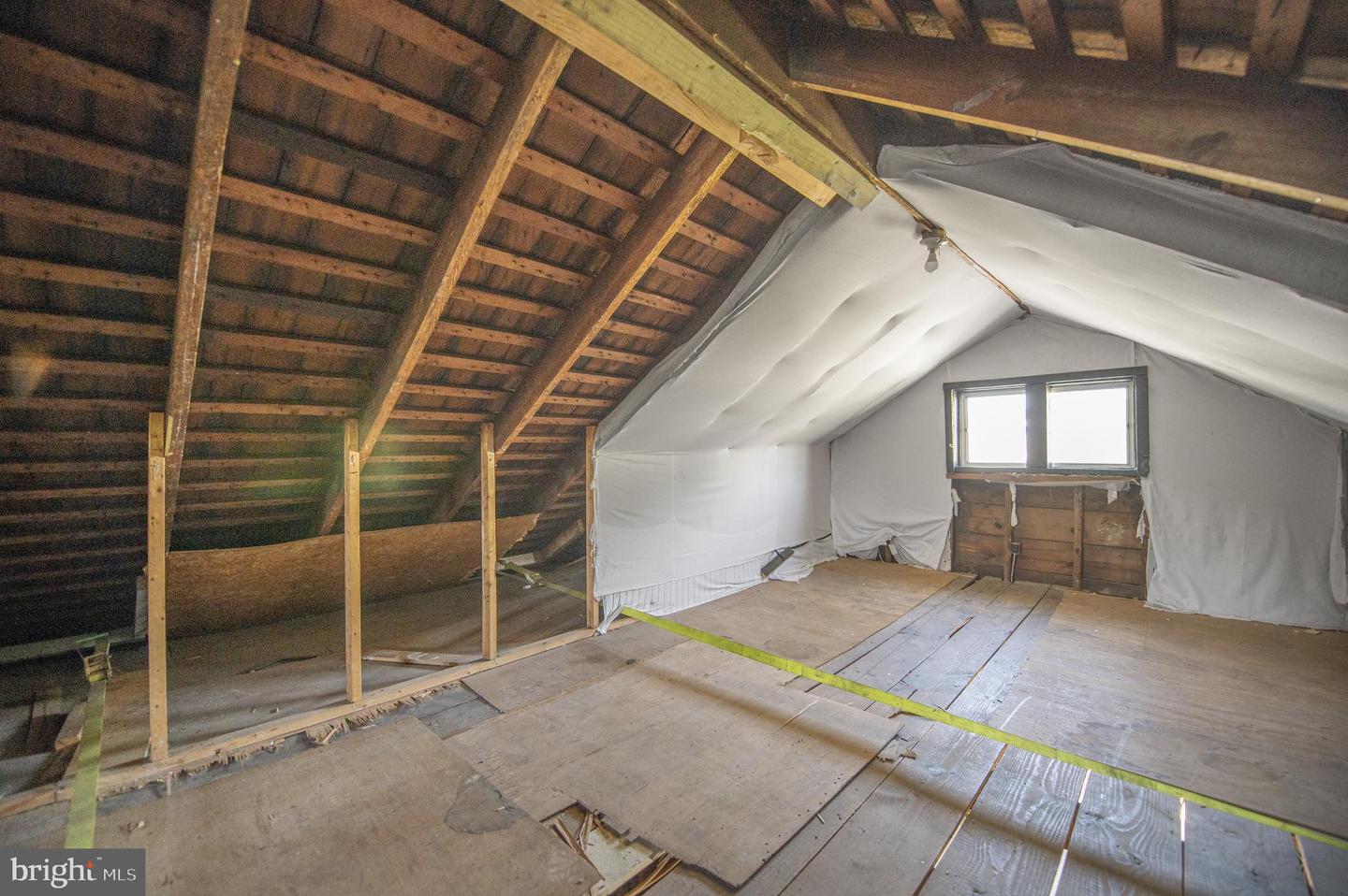 163 Garfield Ave Property Photo 27