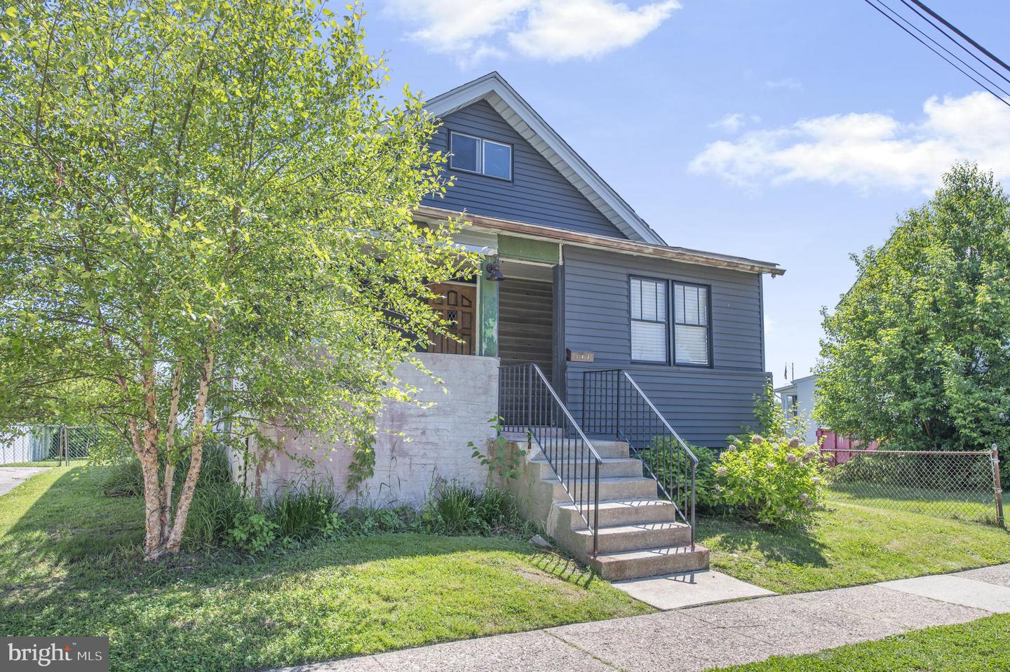 163 Garfield Ave Property Photo 31