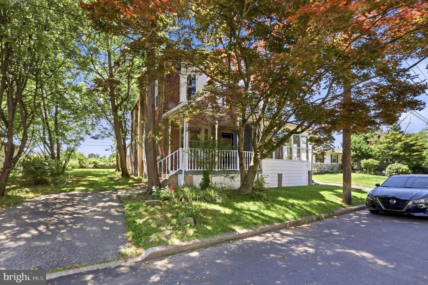 264 Maple Ave Property Photo 1