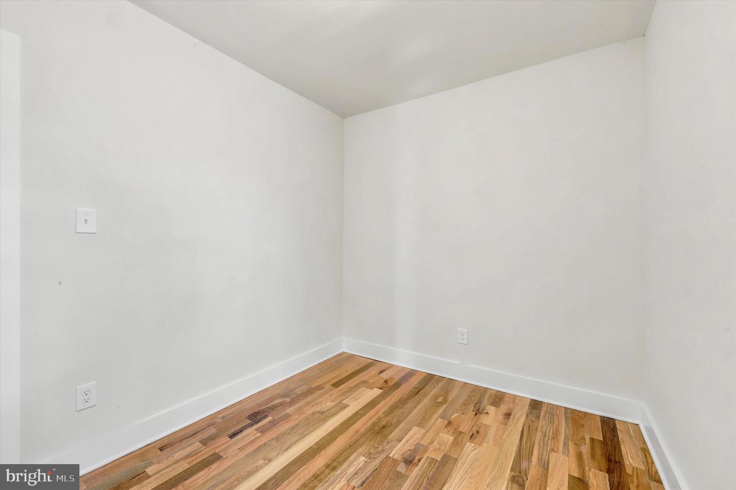 264 Maple Ave Property Photo 16