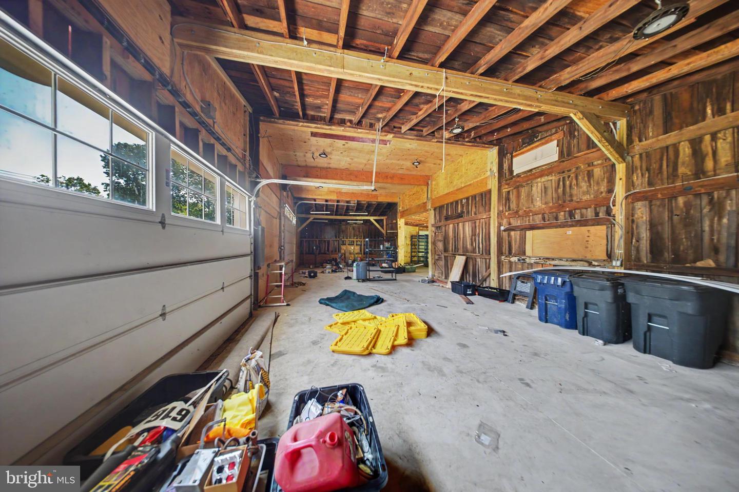 1137 Naamans Creek Rd Property Photo 23