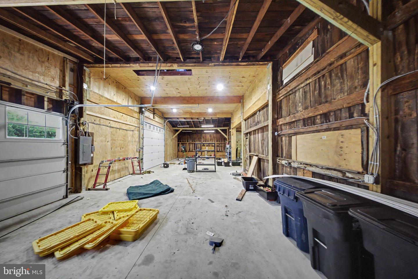 1137 Naamans Creek Rd Property Photo 24