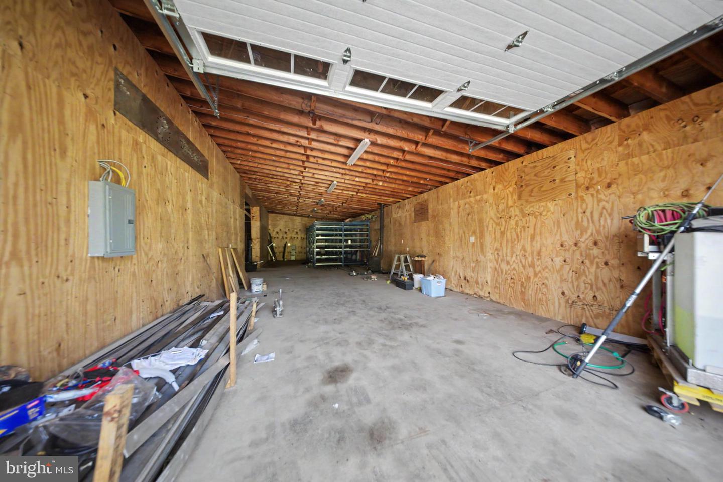 1137 Naamans Creek Rd Property Photo 25