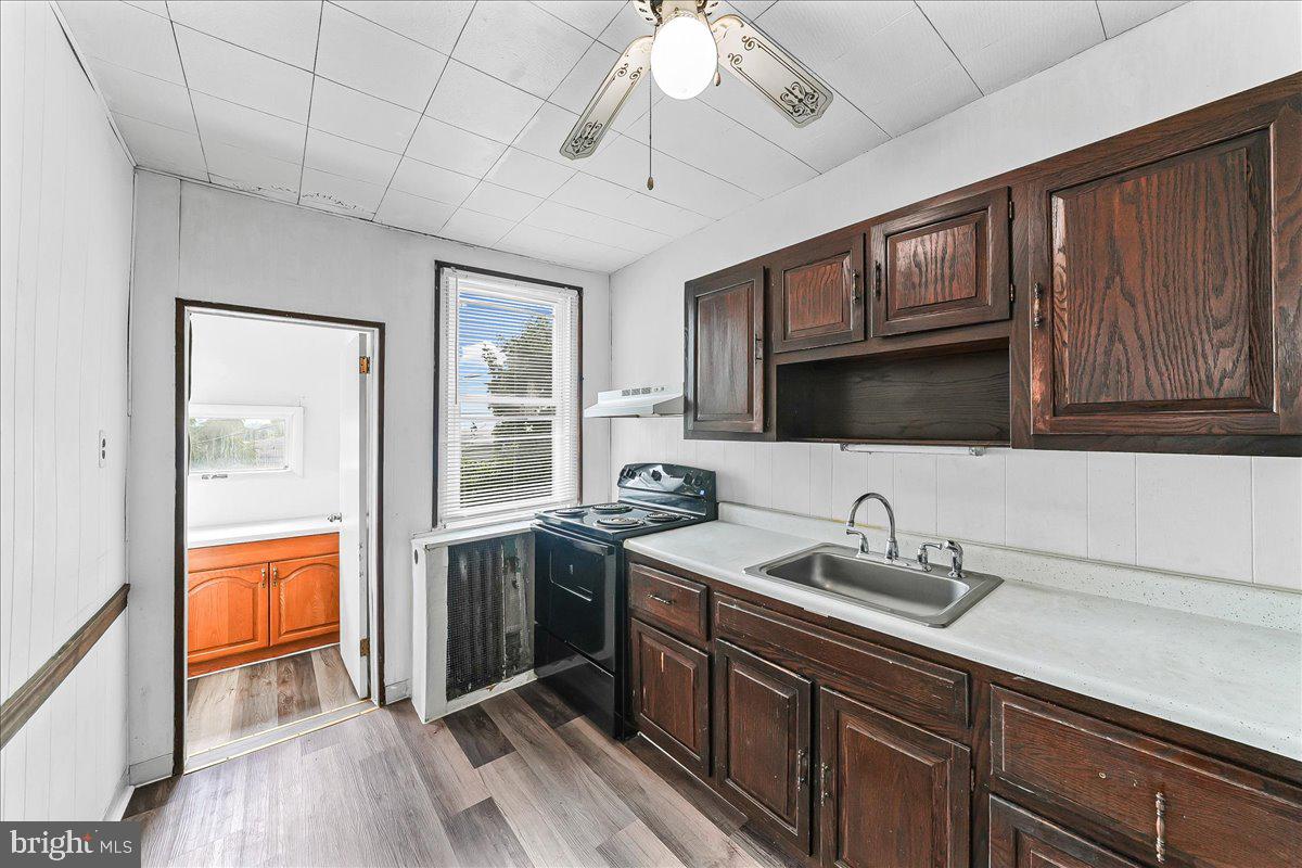 9 Ardsley Rd Property Photo 2