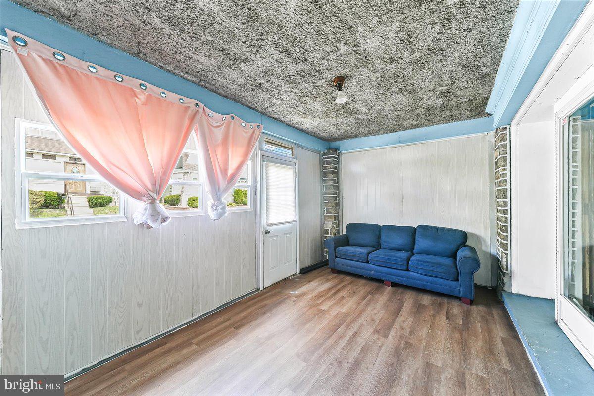 9 Ardsley Rd Property Photo 6