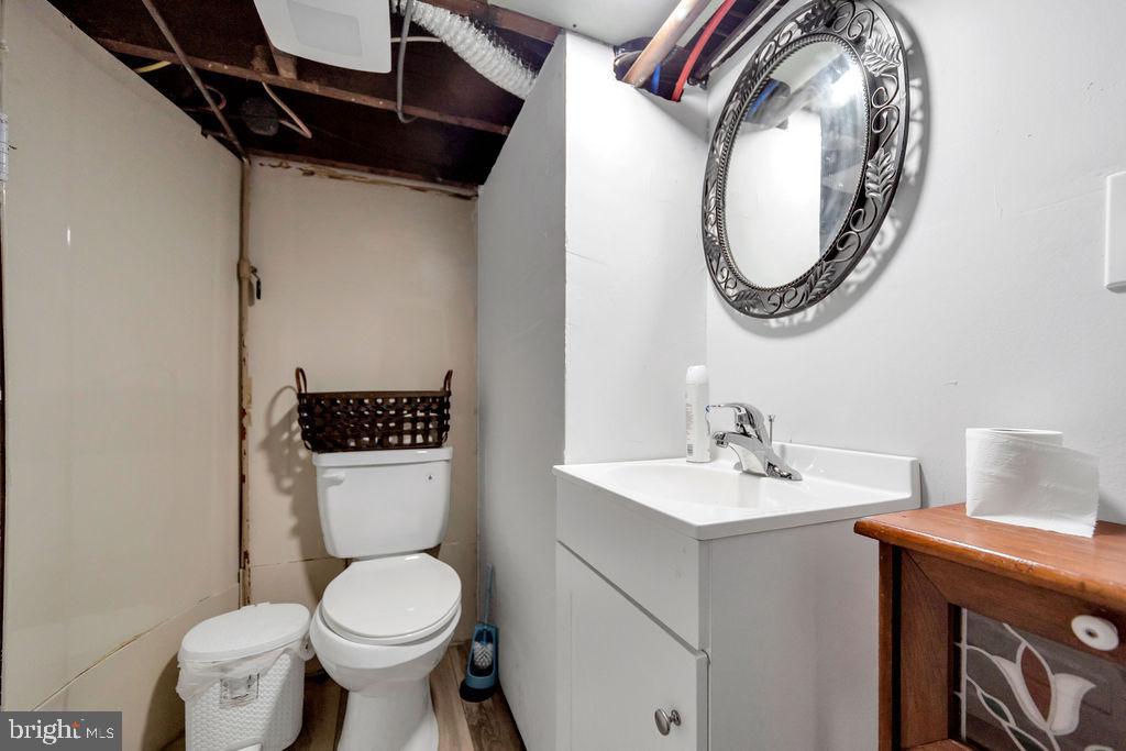 227 S Fairview Ave Property Photo 15