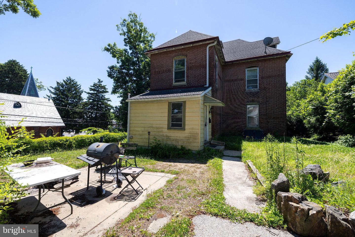 201 W Baltimore Ave Property Photo 1