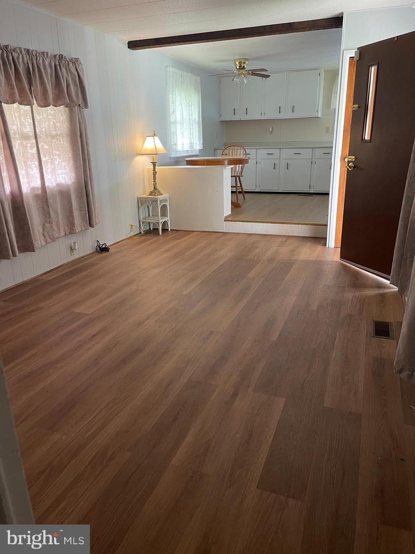84 Second Ave Property Photo 2