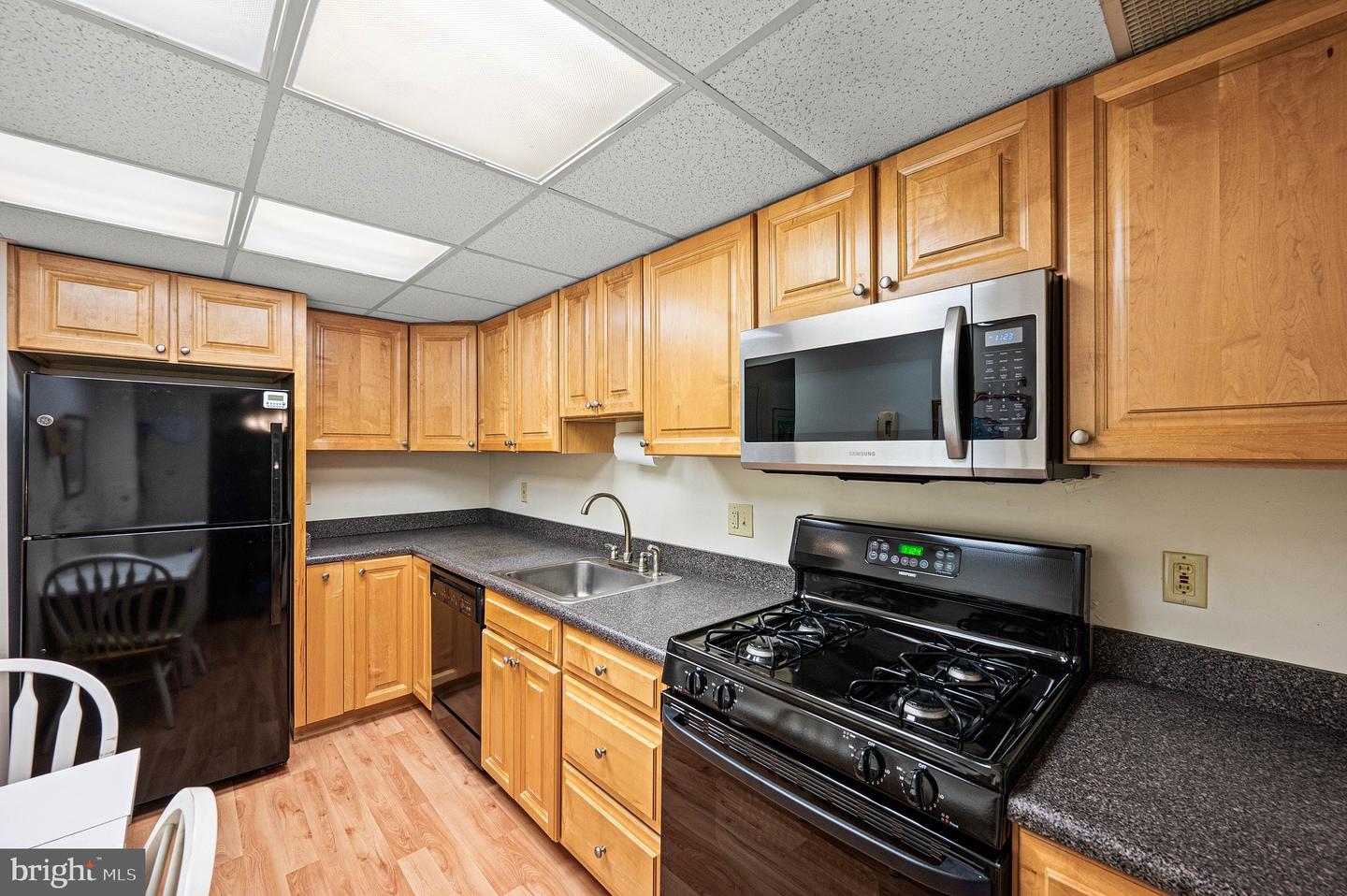 801 Yale Ave #205 Property Photo 8