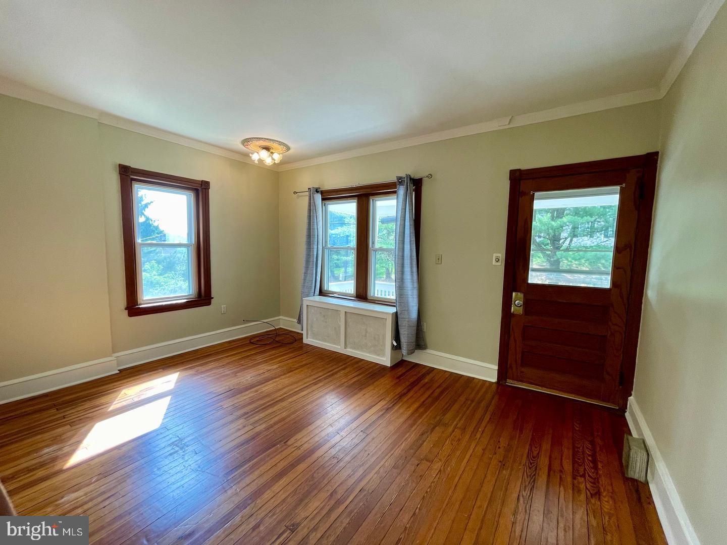 692 Lenni Rd Property Photo 4