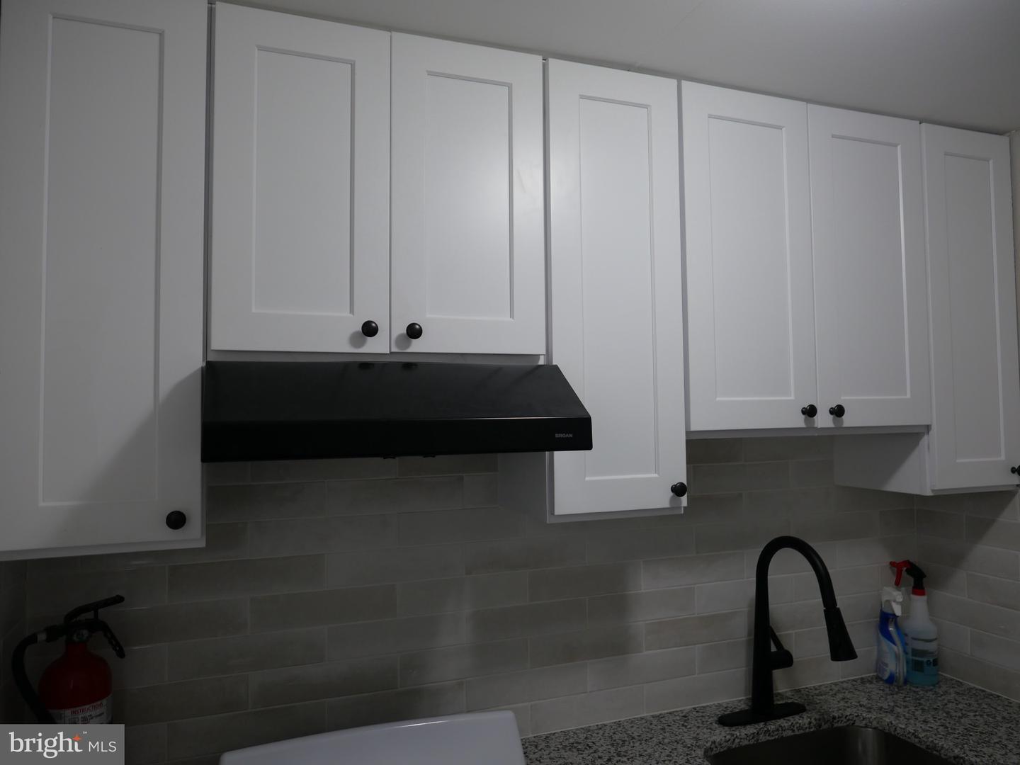 313 Hampden Rd Property Photo 5