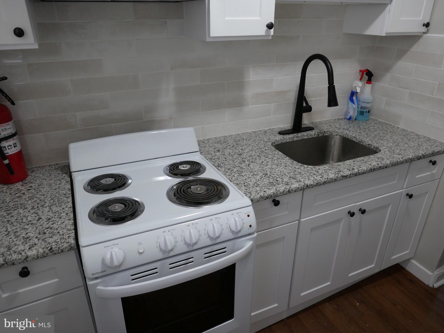 313 Hampden Rd Property Photo 6
