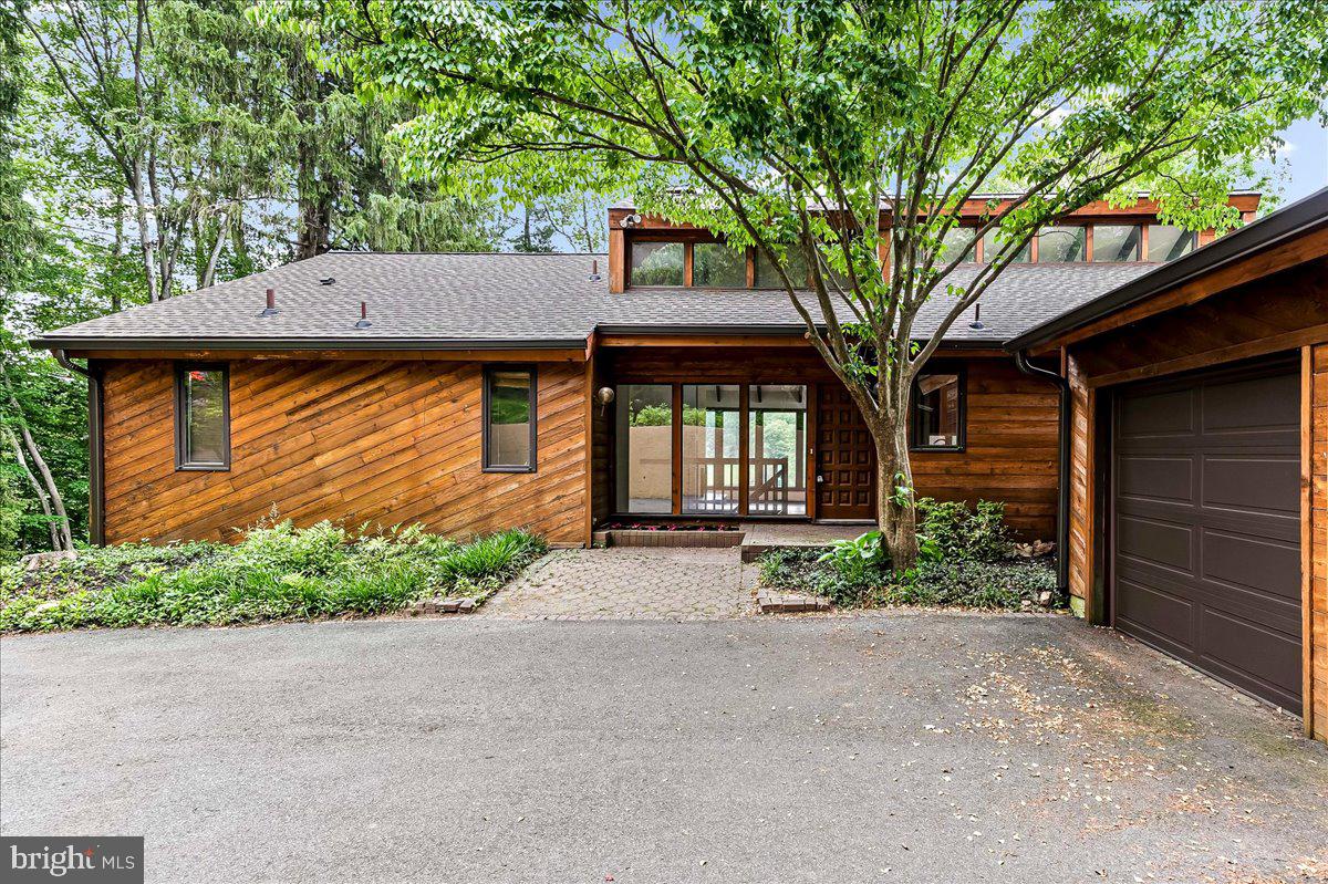 70 Heyburn Rd Property Photo 2