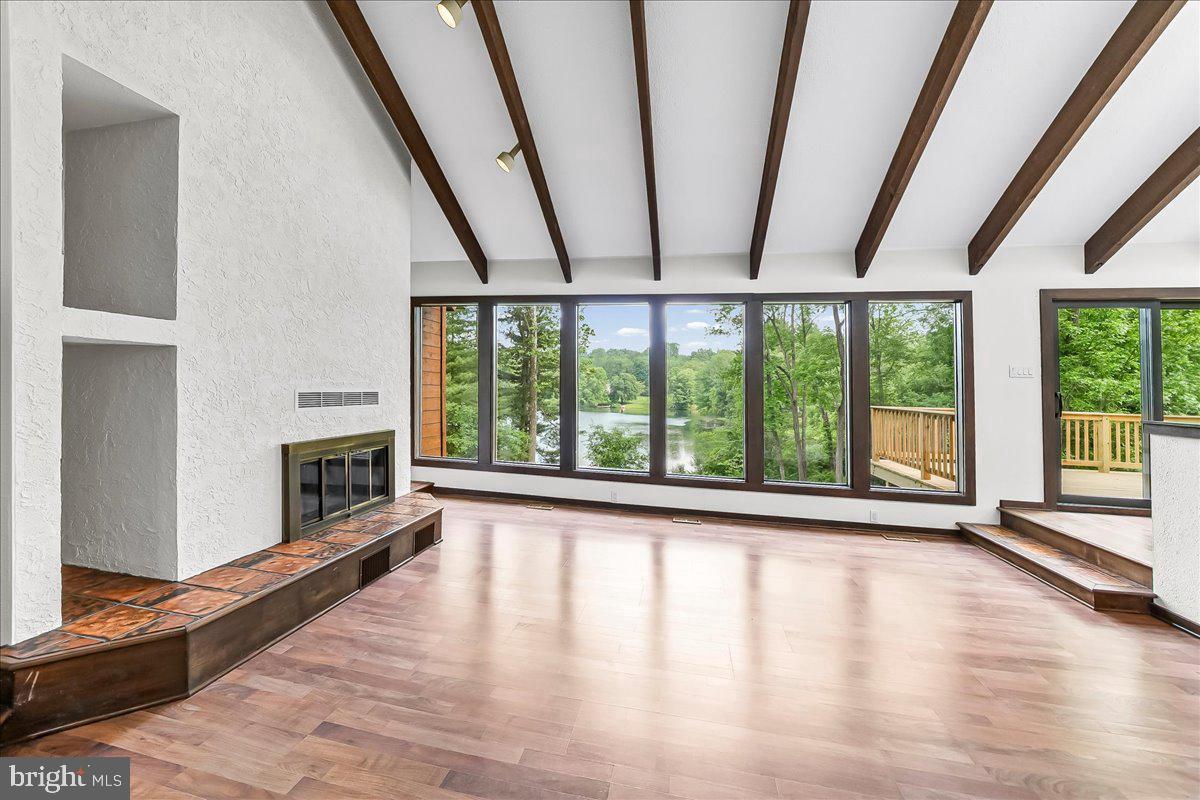 70 Heyburn Rd Property Photo 19