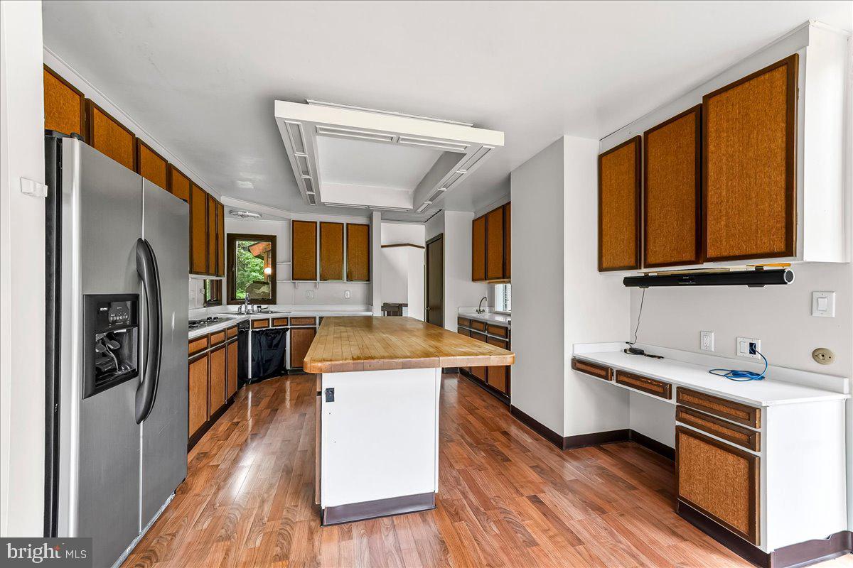 70 Heyburn Rd Property Photo 24