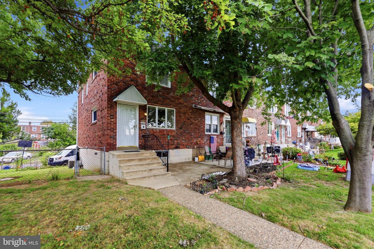 338 S Stratford Rd Property Photo 1